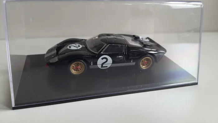 Miniatura 1:43 Ford GT40
