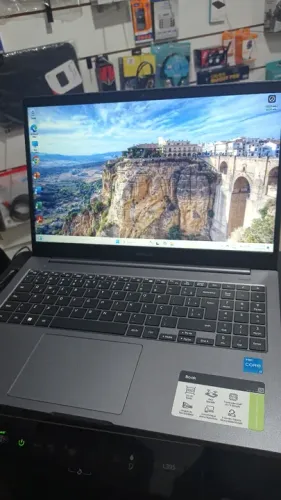 Notebook Samsung i3 11th com 8 de ram e nvme de 256 (not pra estudos ou trabalho)