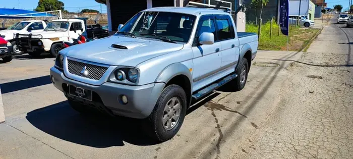 L200 outdoor 2.5 hpe prata diesel 2011