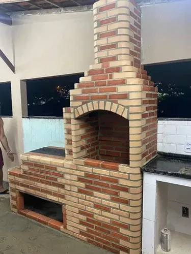 Churrasqueira e fogão de lenha 
