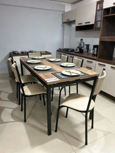 Mesa de Jantar 6 Cadeiras - Madeira e Aço - Nova
