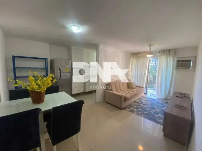 Flat : / Residencial / Barra da Tijuca