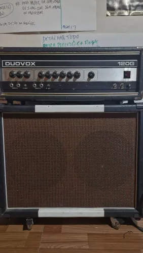 Amplificador guitarra