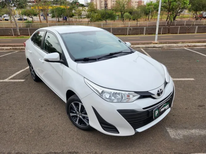 Toyota Yaris XL Live Sedan 1.5 Flex 16V 4P AUT 2021