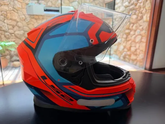 CAPACETE