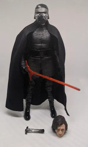 Kylo Ren (Sala do Trono) Star Wars Black Series Hasbro 