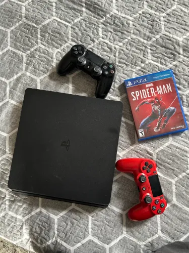 PS4 COM JOGOS (PLAYSTATION)