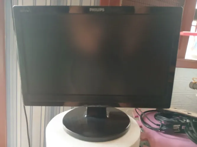 Tela de PC Philips 14 pol!