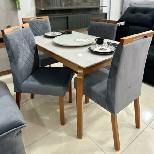Mesa de Jantar Sther 4 Cadeiras Madeira Maciça tt433