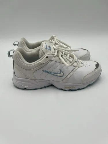 Tênis Nike rolling rail