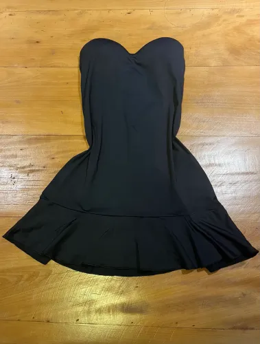 mini vestido preto babados tomara que caia plissado y2k