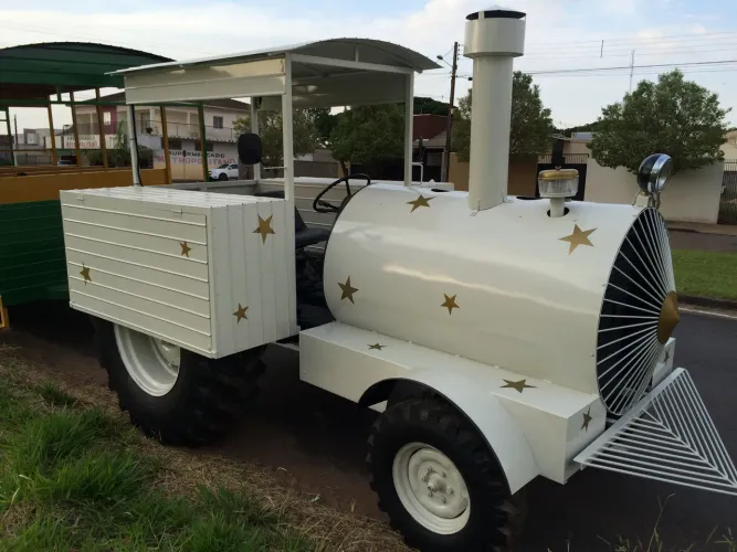 Trenzinho da alegria / carreta da alegria 