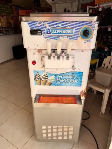 Máquina de Sorvete Alpha Gel P 303