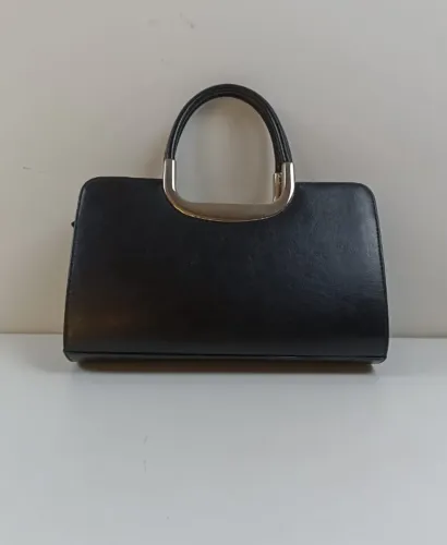 Bolsa De Mão Preta Couro Sintético Estruturada Preto (Usado)