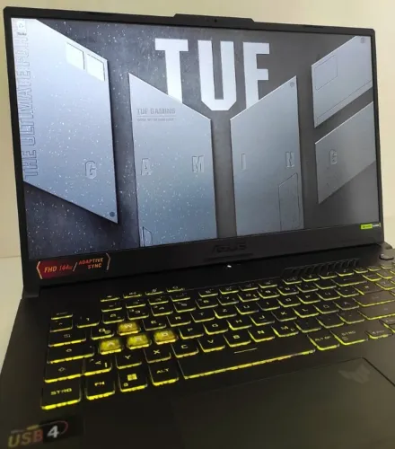 Notebook Gamer Asus Tuf A17 Ryzen 7535HS RTX 4050 Tela de 17 (Semi Novo)