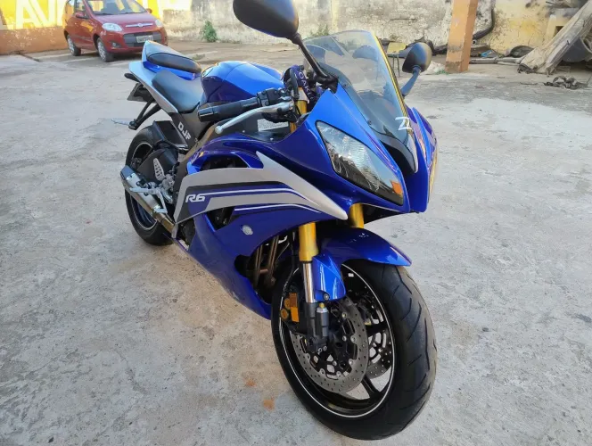 Motos Yamaha YZF R-6 600 no Brasil