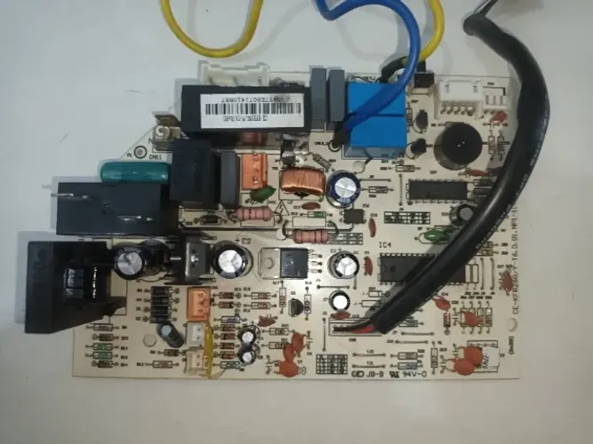 Placa de Ar-condicionado - Midea (CE-KFR35G/Y)