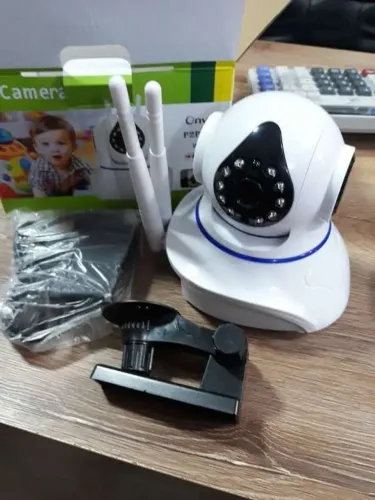 Câmera babá eletrônica 