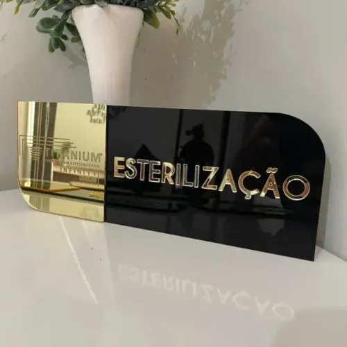 Placa de Porta em Acrílico Personalizado - 30x10cm