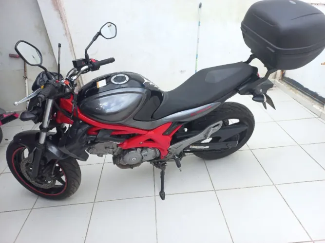 Suzuki gladius 650