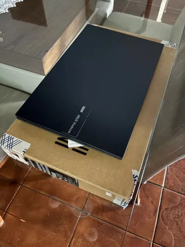 ASUS Vivobook - Tela de 17.3" IPS