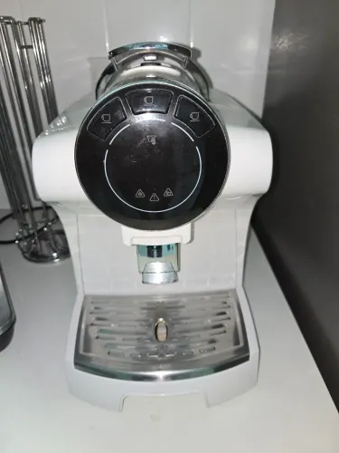 Cafeteira Expresso 3Corações de cápsula