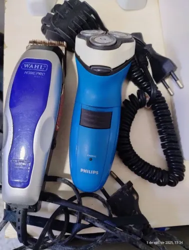 Máquina de cortar cabelo e barbeador