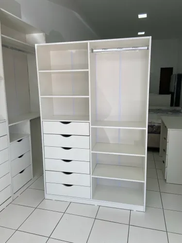 Guarda roupa tipo closet