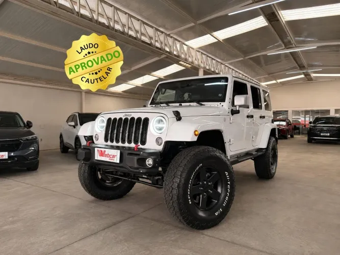 Jeep Wrangler Unlimited Sport 3.6 V6 284cv 4P 2015