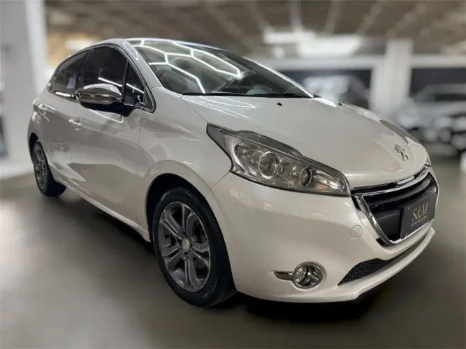 Peugeot 208 Griffe 1.6 Flex 16V 5P Aut. 2014
