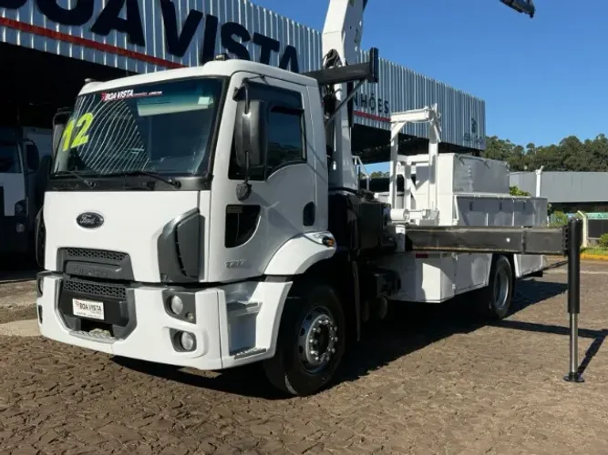 Ford/Cargo 1717 CN 2011/2012 - C. Aberta Mec. Operacional