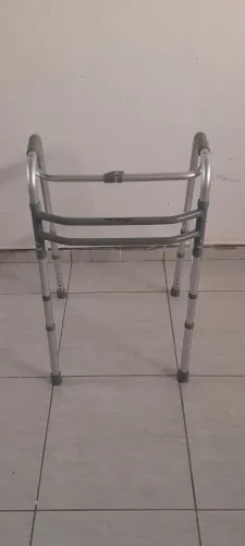 Andador para Pessoa Adulta 