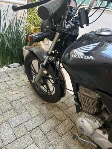OPORTUNIDADE ÚNICA: CG FAN 125 2010 - ZERADA E PRONTA PRA RODAR!