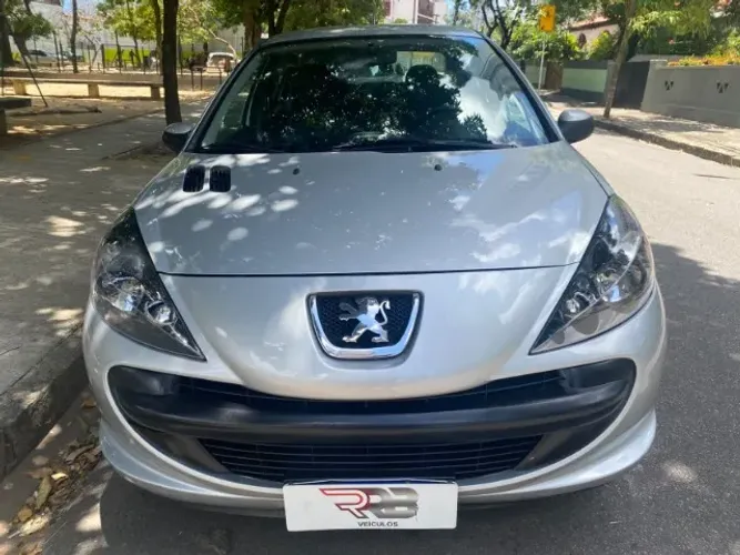 Peugeot 207 Sedan Passion XR 1.4 Flex 8V 4P 2010