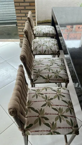 Cadeiras para áreas externas e internas, feita em corda náutica.