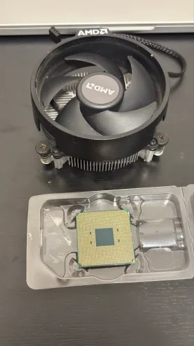 Processador Ryzen 3300X AMD usado