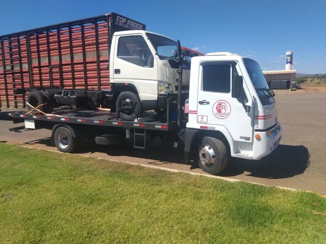 CAMINHÃO AGRALE *