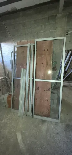 Porta em bom estado 2 10x75