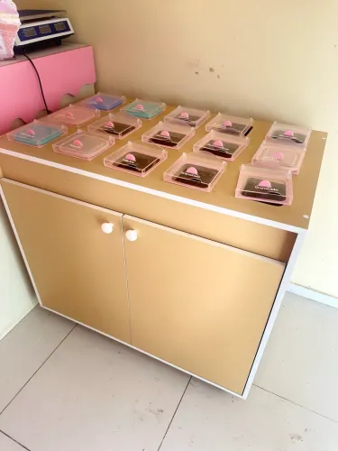Vendo balcão expositor para acaiteria com tampas de brinde