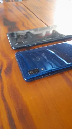 Celular Samsung A20