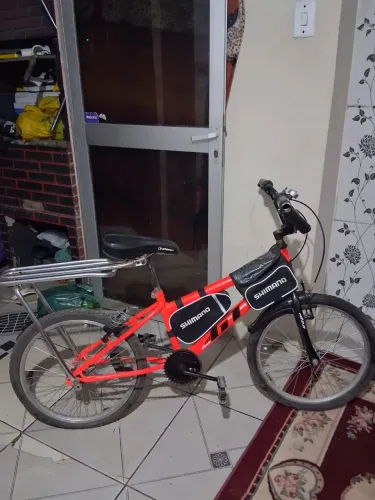 BIKE ARO 20 // ESTILO RAIO // RETIRAR NO LOCAL !!!! // NÃO PERCA !!!!!