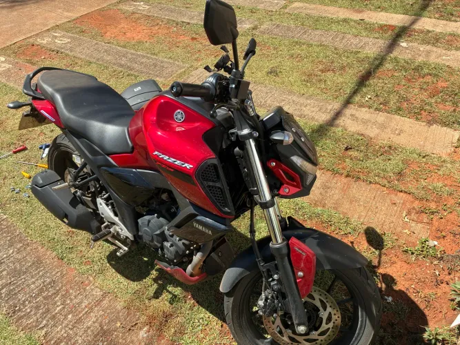 Vendo FZ15 25/25 na garantia