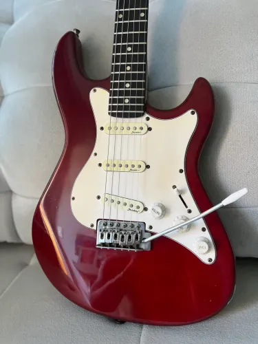 Guitarra Strinberg STS 100(Regulada/Cordas Novas)