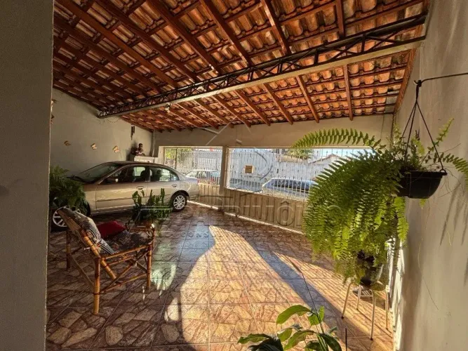 CASA TÉRREA - 3 DORM. Júlio de Mesquita Filho!