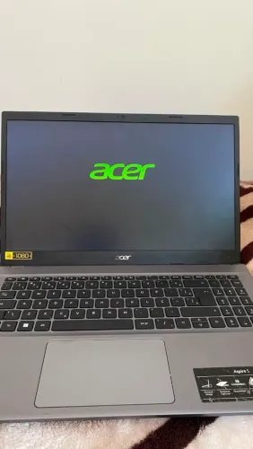 Vendo/troco Notebook Acer Aspire A515-57