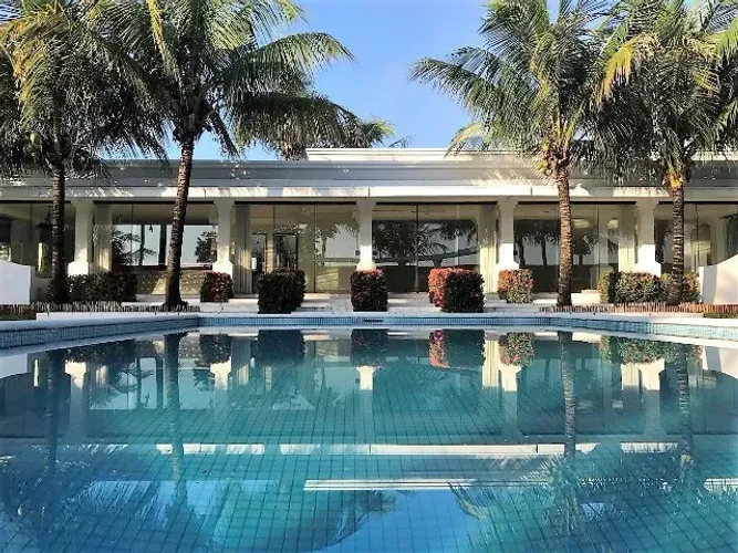 Casa Luxuosa à venda em Condomínio Altos da Represa, Americana-SP: 4 Quartos, 4 Suítes, 3