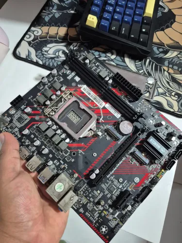 Placa mãe Mancer/ Intel socket 1200 funcionando perfeitamente