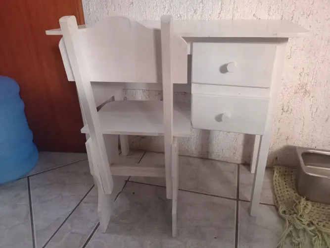 Escrivaninha infantil