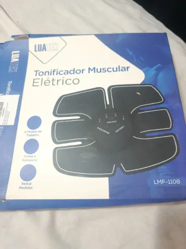 Tonificador Muscular Elétrico Luatek (modelo LMF-1108) utiliza tecnologia EMS (Estimulação