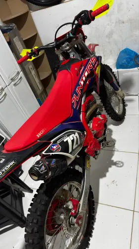 Vendo crf250f cheia acessórios